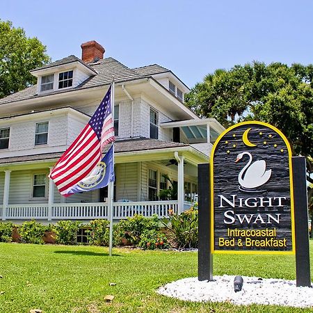Night Swan Intracoastal Bed & Breakfast New Smyrna Beach Ngoại thất bức ảnh