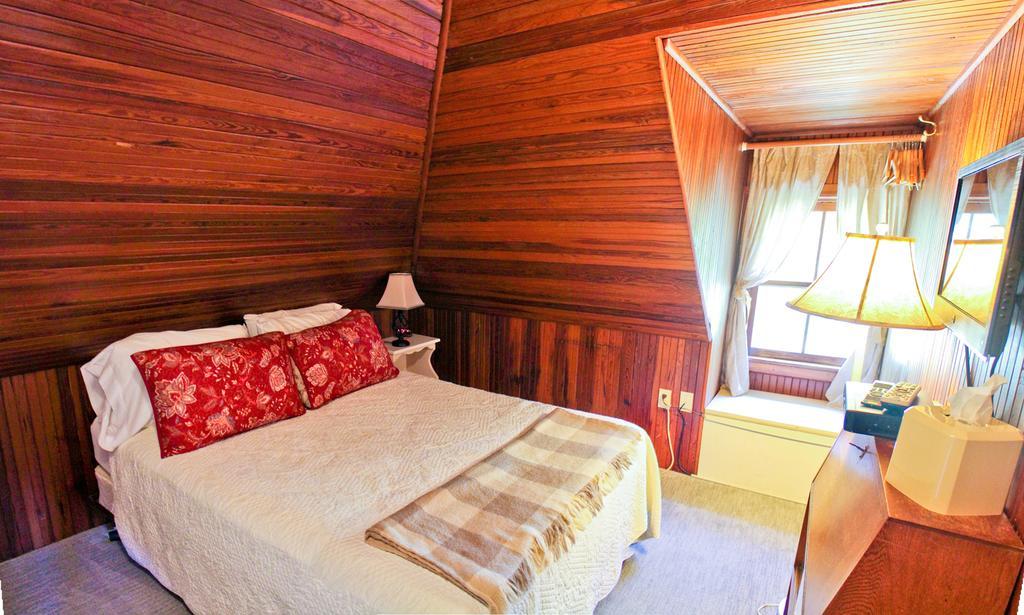 Night Swan Intracoastal Bed & Breakfast New Smyrna Beach Ngoại thất bức ảnh
