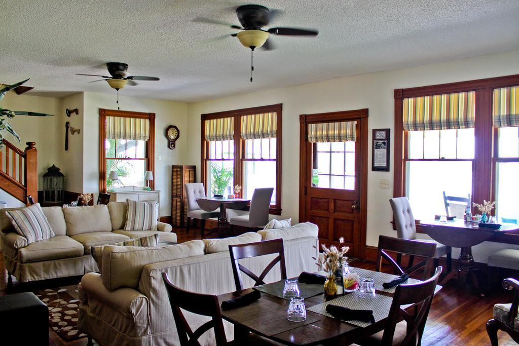 Night Swan Intracoastal Bed & Breakfast New Smyrna Beach Ngoại thất bức ảnh