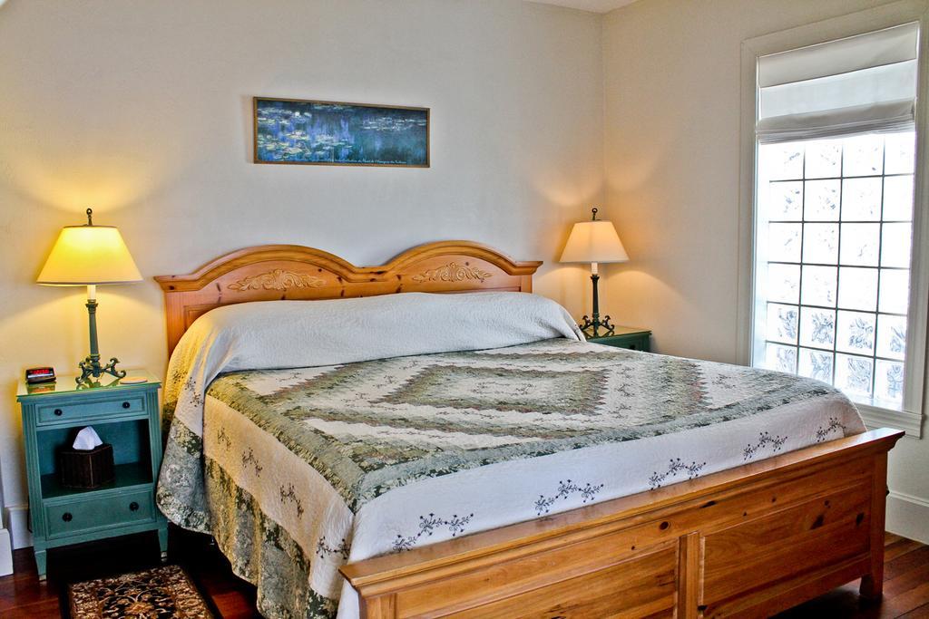 Night Swan Intracoastal Bed & Breakfast New Smyrna Beach Ngoại thất bức ảnh