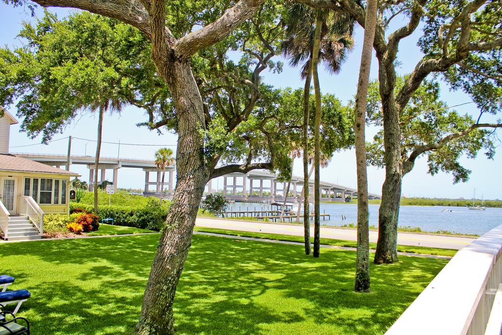 Night Swan Intracoastal Bed & Breakfast New Smyrna Beach Ngoại thất bức ảnh