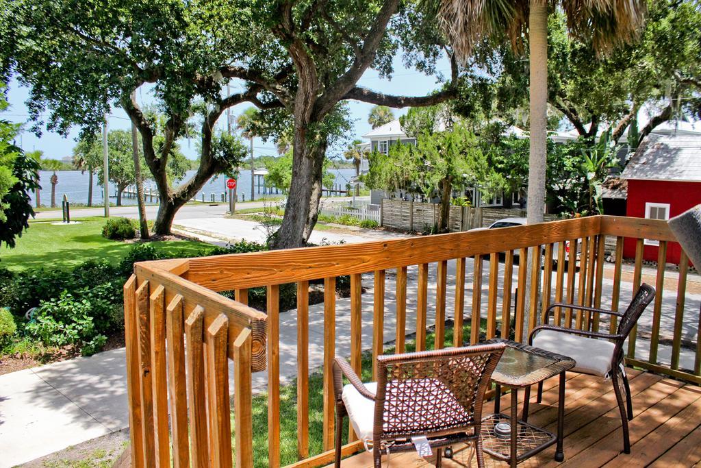 Night Swan Intracoastal Bed & Breakfast New Smyrna Beach Ngoại thất bức ảnh