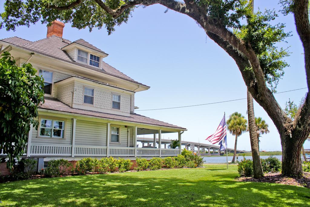 Night Swan Intracoastal Bed & Breakfast New Smyrna Beach Ngoại thất bức ảnh
