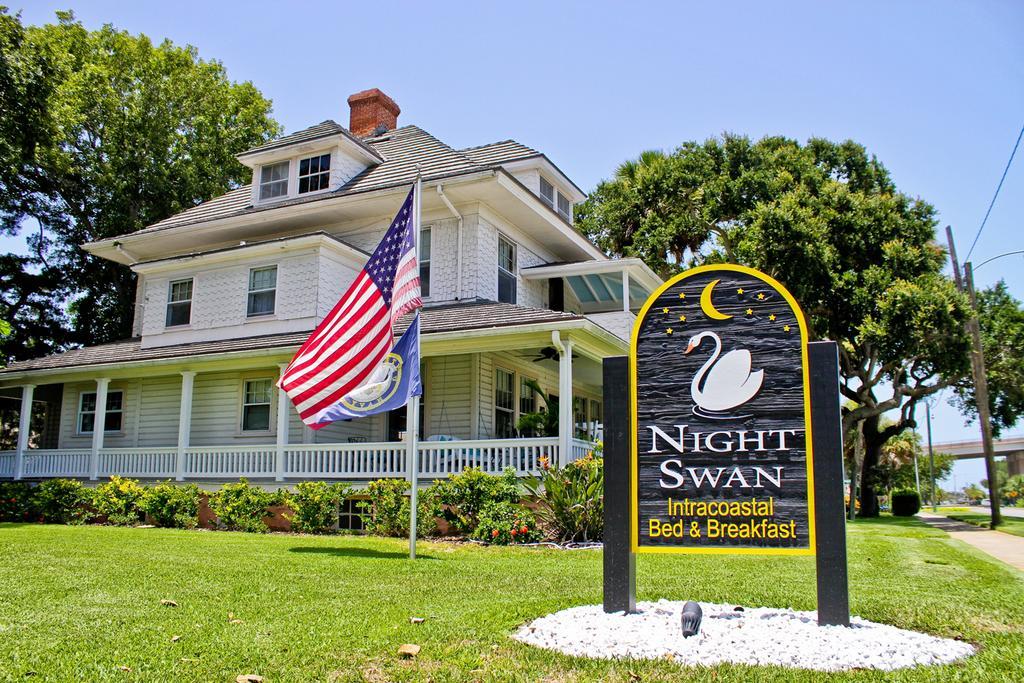 Night Swan Intracoastal Bed & Breakfast New Smyrna Beach Ngoại thất bức ảnh